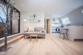 Stylish Wood Street Apartment