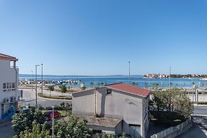 Apartment house Ivan John