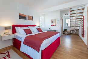 Apartment house Ivan John