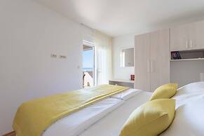 Apartment house Ivan John