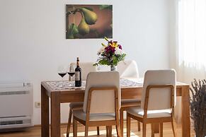 Apartment house Ivan John