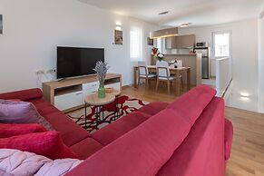 Apartment house Ivan John