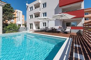 Apartment house Ivan John