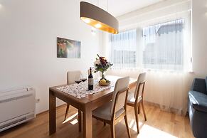 Apartment house Ivan John