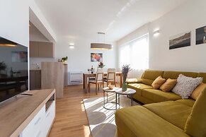 Apartment house Ivan John