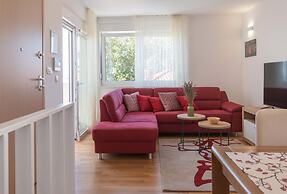 Apartment house Ivan John