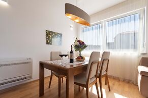 Apartment house Ivan John