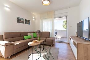 Apartment house Ivan John