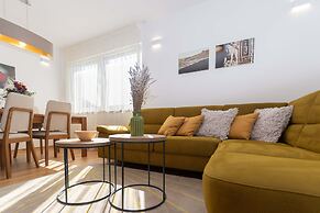 Apartment house Ivan John