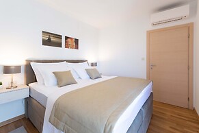 Apartment house Ivan John