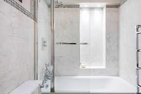Traditional 1 Bed Apartment, Pimlico