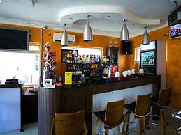 Bleu Ivy Hotel & Suites