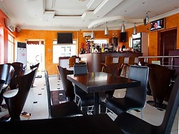 Bleu Ivy Hotel & Suites