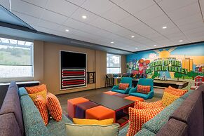 Tru by Hilton Radford, VA