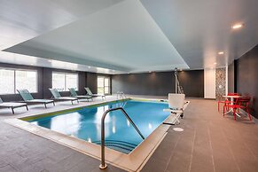 Tru by Hilton Radford, VA