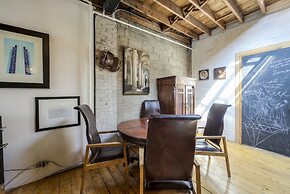 Comfortable Lofts in Downtown Toronto