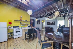 Comfortable Lofts in Downtown Toronto