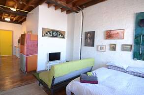 Comfortable Lofts in Downtown Toronto