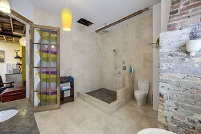 Comfortable Lofts in Downtown Toronto