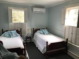 The Tuna Blue Inn and Restaurant