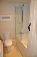 Stunning Driftwood Cottage at Holme-next-the-sea