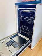 Stunning Driftwood Cottage at Holme-next-the-sea