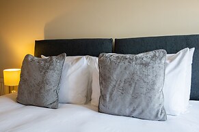 2-bedroom Penthouse, Clockhouse, Hoddesdon