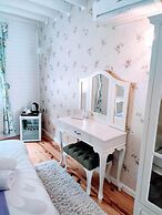 Lotus Restaurant & Home