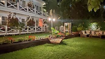 Lotus Restaurant & Home