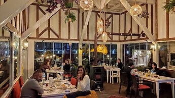 Lotus Restaurant & Home