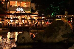 Lotus Restaurant & Home