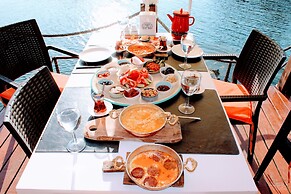 Lotus Restaurant & Home