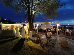 Lotus Restaurant & Home