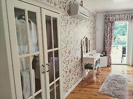 Lotus Restaurant & Home