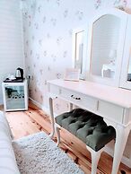 Lotus Restaurant & Home