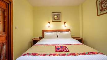 Floral Hotel · Yi Xing Lijiang