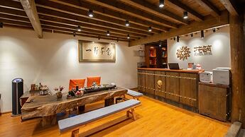 Floral Hotel · Yi Xing Lijiang