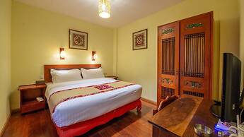 Floral Hotel · Yi Xing Lijiang