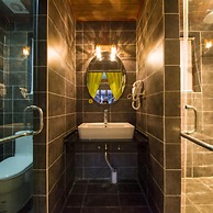 Flowers without Boundary Inn