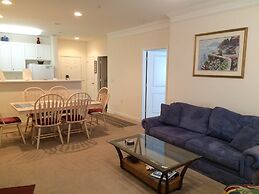 221-07-woodlands Way