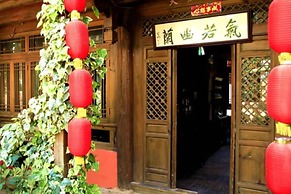 Floral Hotel Flower Fence Lijiang