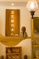 Floral Hotel Flower Fence Lijiang