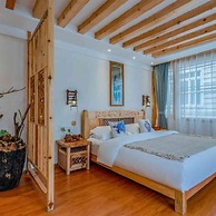 Floral Hotel Flower Fence Lijiang