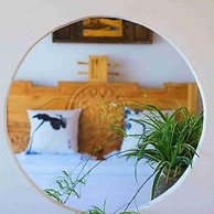 Floral Hotel Flower Fence Lijiang