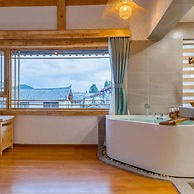 Floral Hotel Flower Fence Lijiang