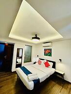 Half Hotel