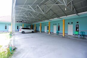 OYO 2692 Penginapan Mba Ros