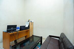 OYO 2692 Penginapan Mba Ros