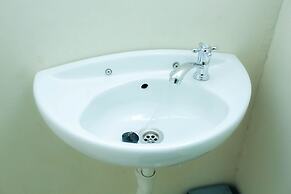 OYO 2692 Penginapan Mba Ros