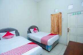 OYO 2692 Penginapan Mba Ros